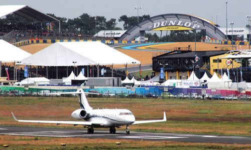 Vu de l'Aéroport le Mans Arnage sur le circuit des 24h